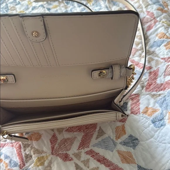 Michael Kors Cream Crossbody Bag - Picture 4 of 6